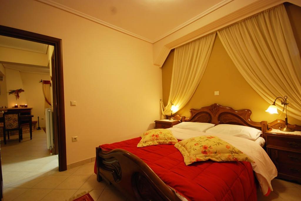 Valentini Guesthouse Karpenísion Стая снимка