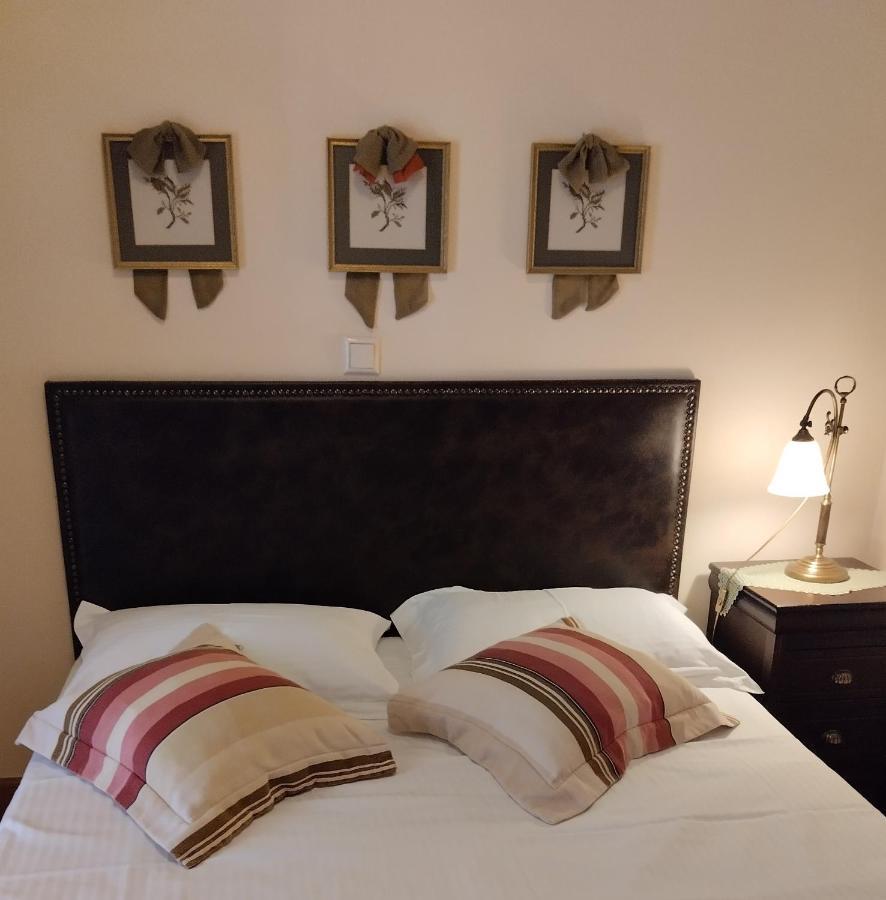 Valentini Guesthouse Karpenísion Екстериор снимка