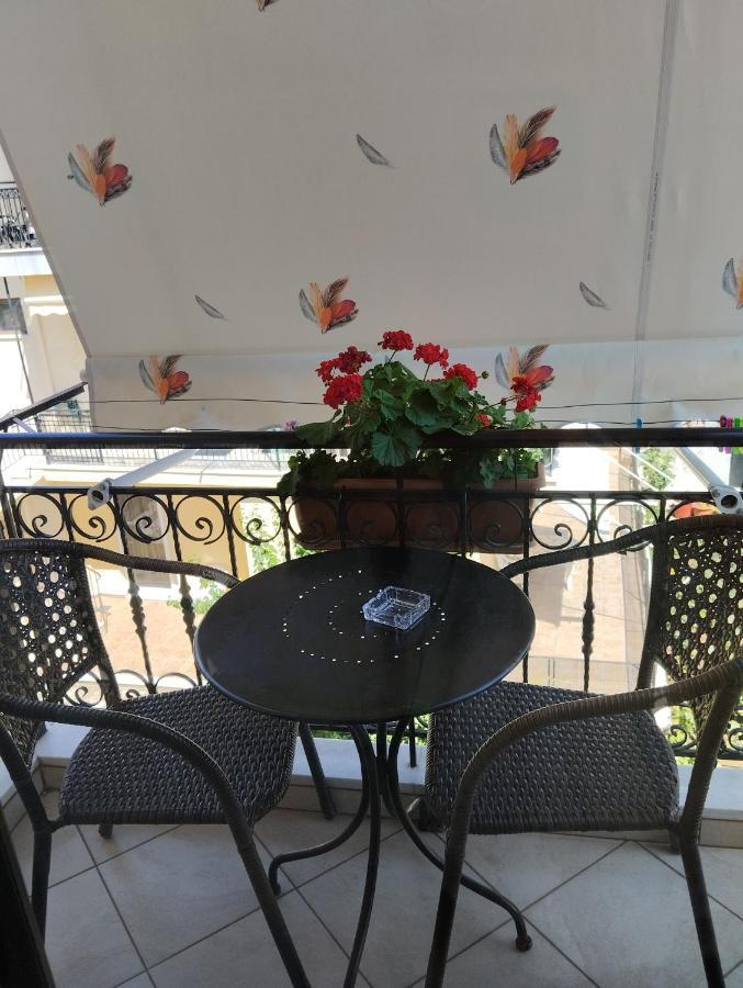 Valentini Guesthouse Karpenísion Екстериор снимка