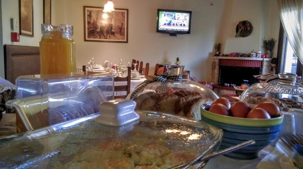 Valentini Guesthouse Karpenísion Екстериор снимка